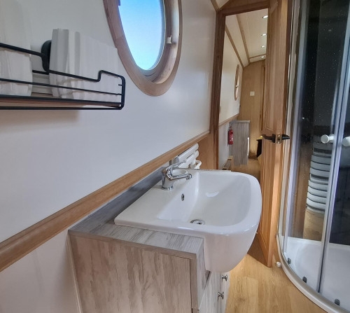  | Aqueduct Marina Church Minshull